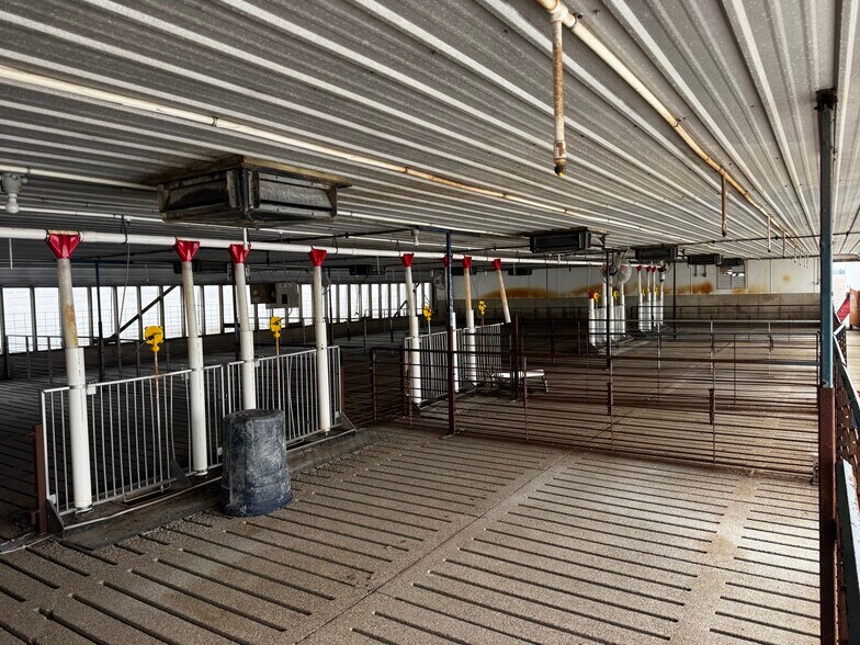 More Photos Of N5000 Co M hwy, Darien Warehouse For Sale