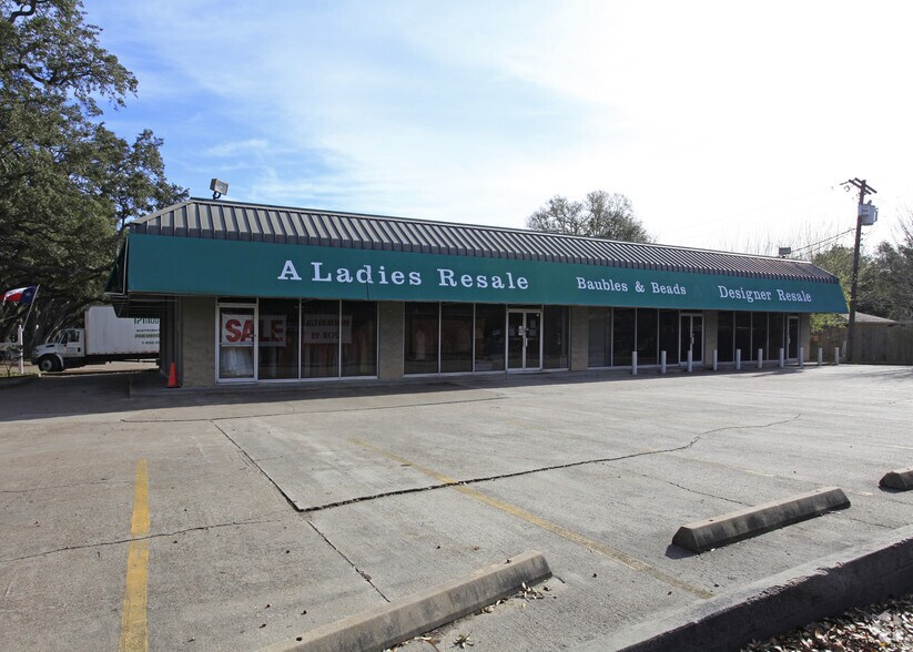 Primary Photo Of 603 E Main St, League City Freestanding For Lease