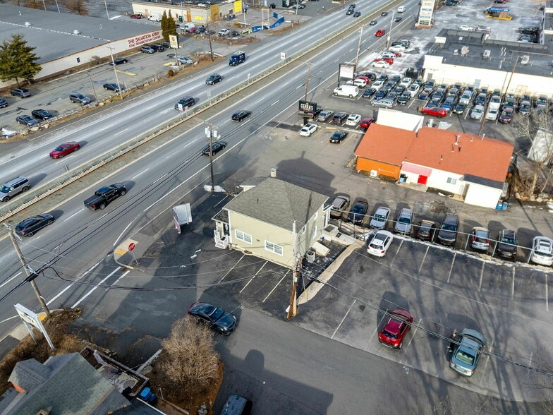 More Photos Of 144 Broadway, Saugus Freestanding For Sale