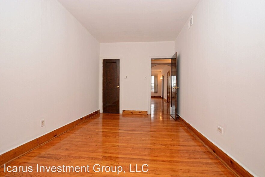 More Photos Of 6237-6245 S Kedzie Ave, Chicago Multifamily For Sale