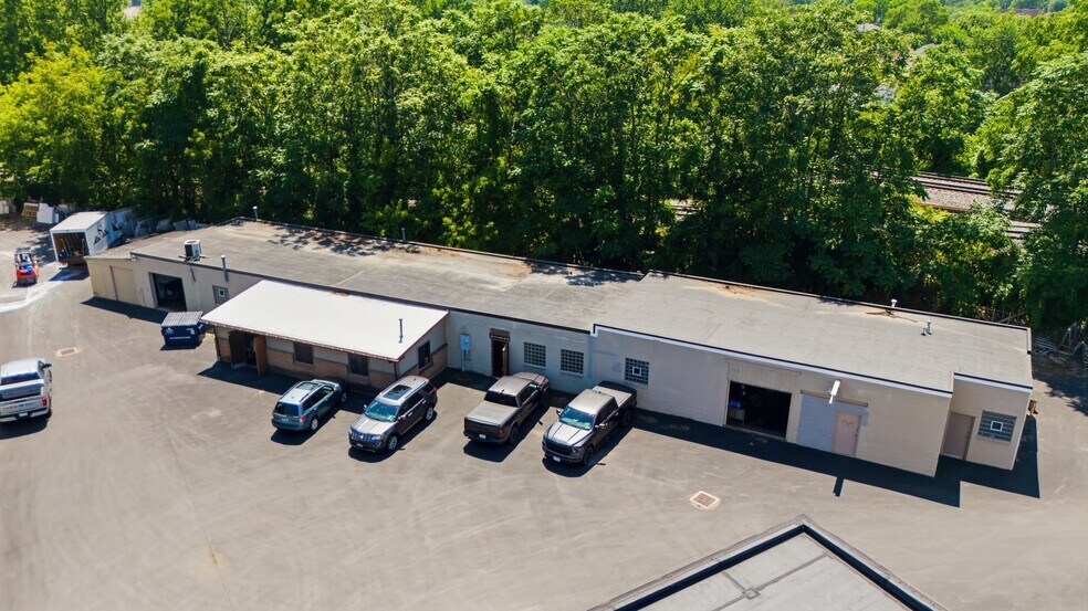 More Photos Of 126 E Niagara St, Tonawanda Warehouse For Sale