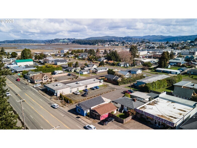 More Photos Of 2235 Broadway Ave, North Bend General Retail For Sale