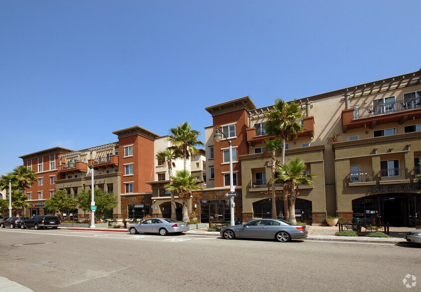 More Photos Of 6020 Seabluff Dr, Los Angeles Apartments For Lease