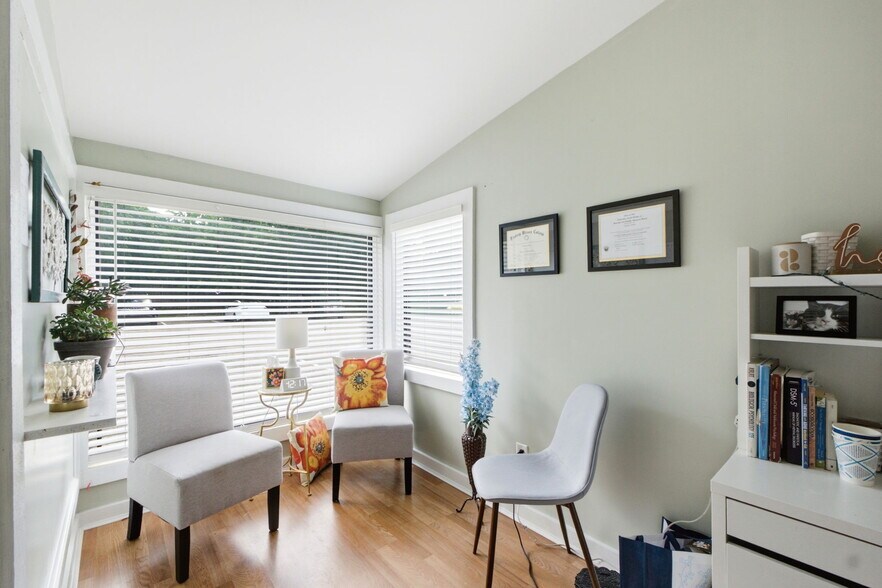 More Photos Of 7266 Far Hills Ave, Centerville Loft Creative Space For Sale