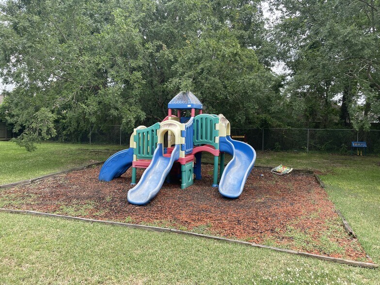 More Photos Of 17450 Hoo Shoo Too Rd, Baton Rouge Loft Creative Space For Lease