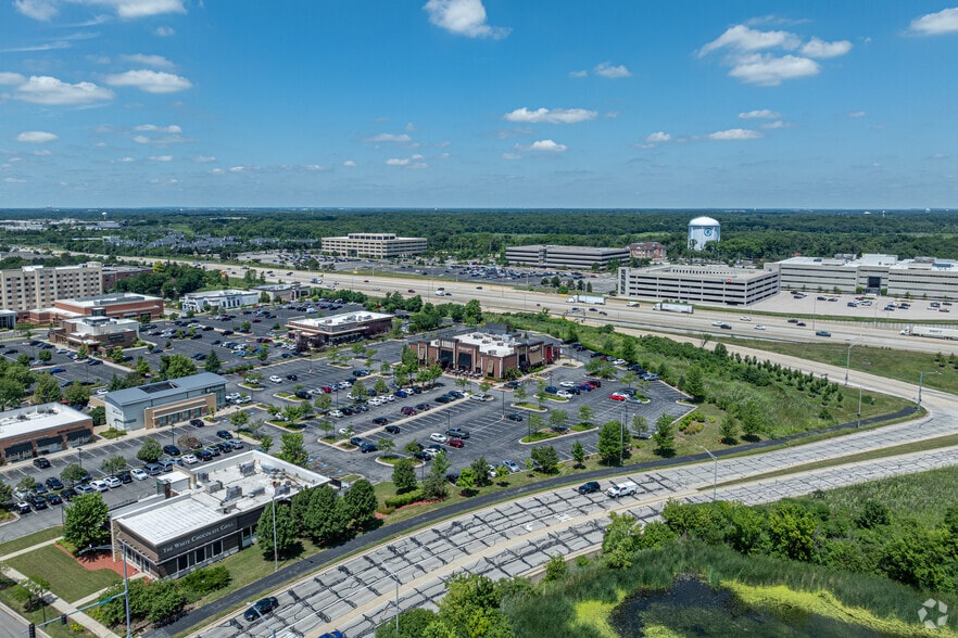 More Photos Of 1847 Freedom Dr, Naperville Restaurant For Sale