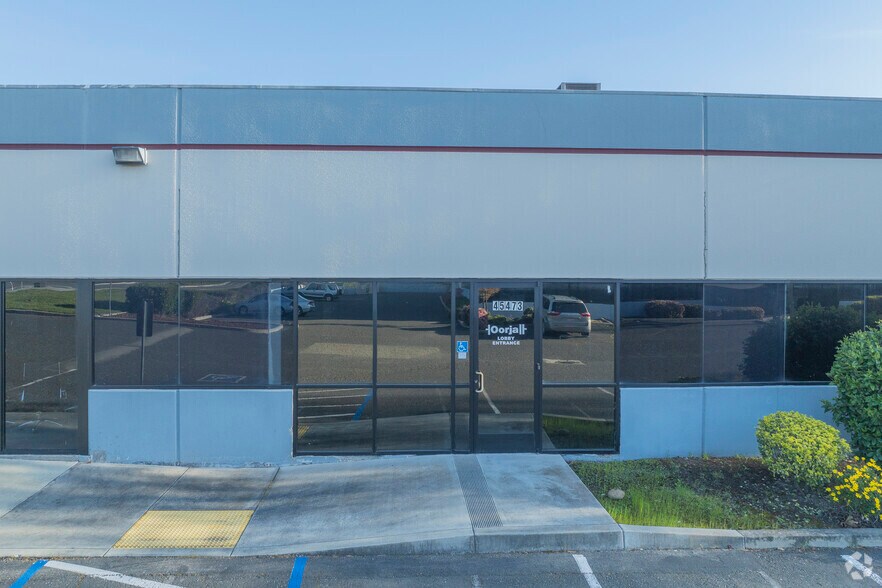 More Photos Of 45445-45461 Warm Springs Blvd, Fremont Light Manufacturing For Lease