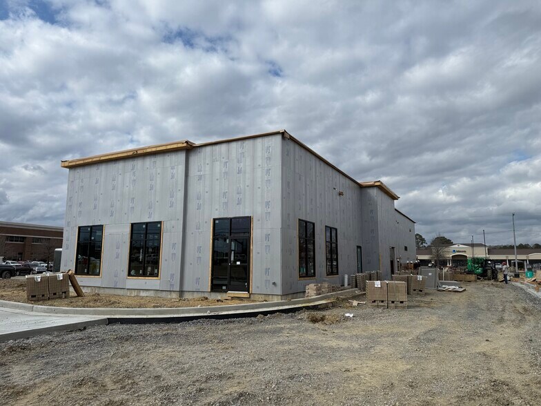 More Photos Of 2520 Lakeland Dr, Flowood Fast Food For Sale