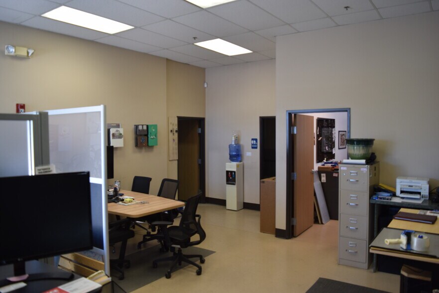 More Photos Of 2613 W 64th Ave, Denver Warehouse For Sale