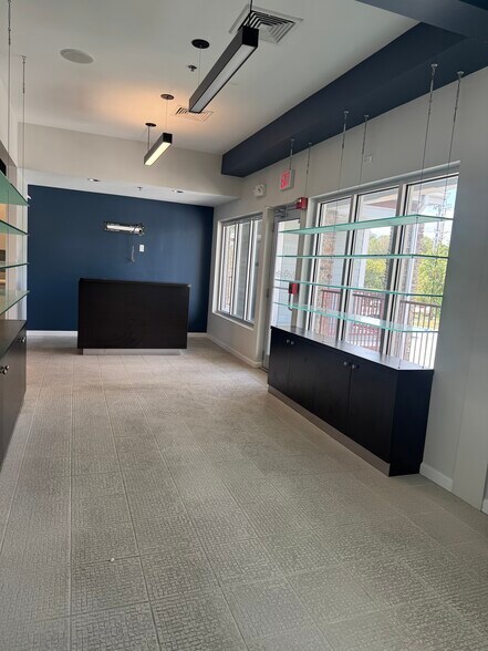 More Photos Of 13380 Clarksville Pike, Highland Unknown For Lease