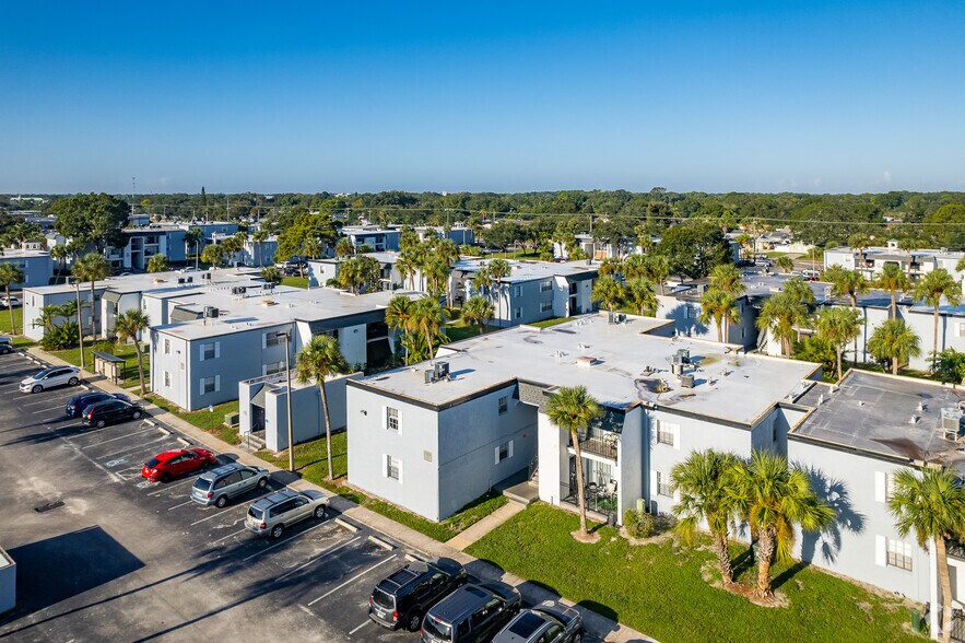 More Photos Of 7315 W Hanna Ave, Tampa Apartments For Sale