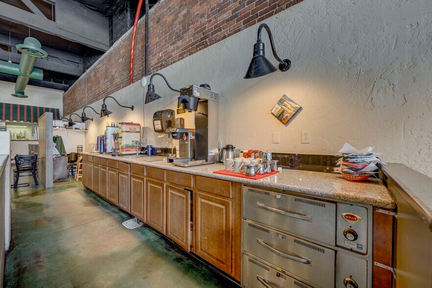 More Photos Of 922-926 Victorian Ave, Sparks General Retail For Sale