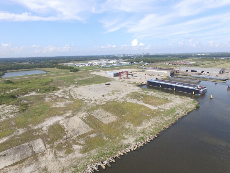 More Photos Of 5850 Procter, Port Arthur Land For Lease