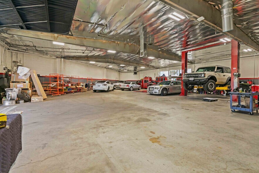 More Photos Of 7400 San Fernando Rd, Sun Valley Warehouse For Sale