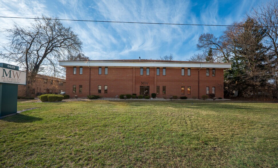 More Photos Of 6629 W Central Ave, Toledo Office For Sale