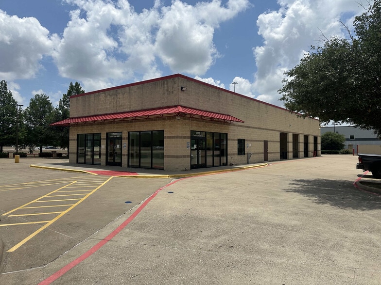 Primary Photo Of 7380 Chase Oaks Blvd, Plano Distribution For Sale