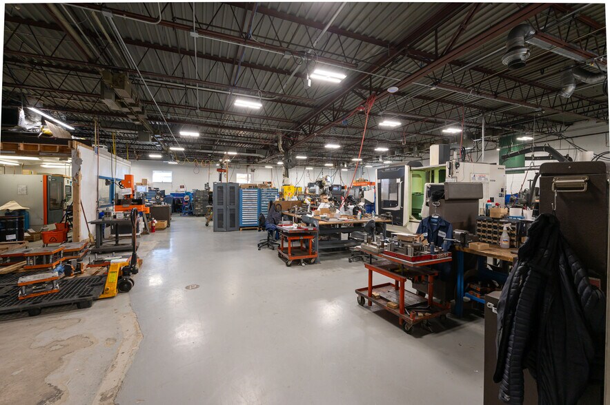 More Photos Of 116 Parker St, Newburyport Manufacturing For Sale