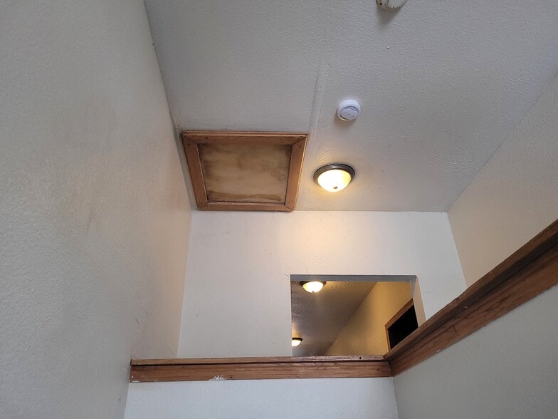 More Photos Of 2834 W Atkinson Ave, Milwaukee Freestanding For Sale