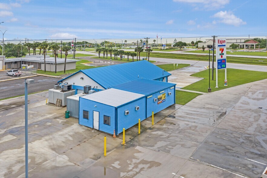 More Photos Of 2241 State Highway 35 N, Port Lavaca Storefront For Sale