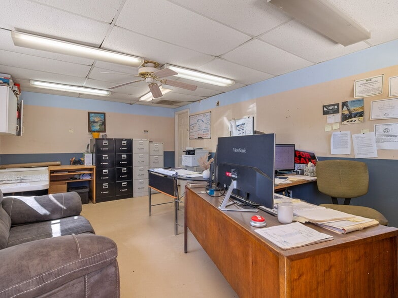 More Photos Of 3808 N Highway 14, Greer Service For Sale