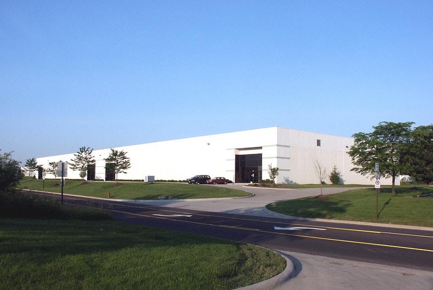 More Photos Of 2625-2645 International St, Columbus Warehouse For Lease