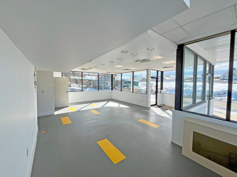 More Photos Of 163 Pleasant St, Brunswick Freestanding For Lease