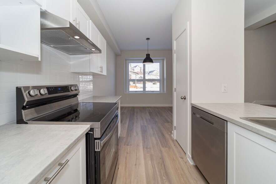 More Photos Of 36 Main St E, Mississippi Mills Apartments For Sale