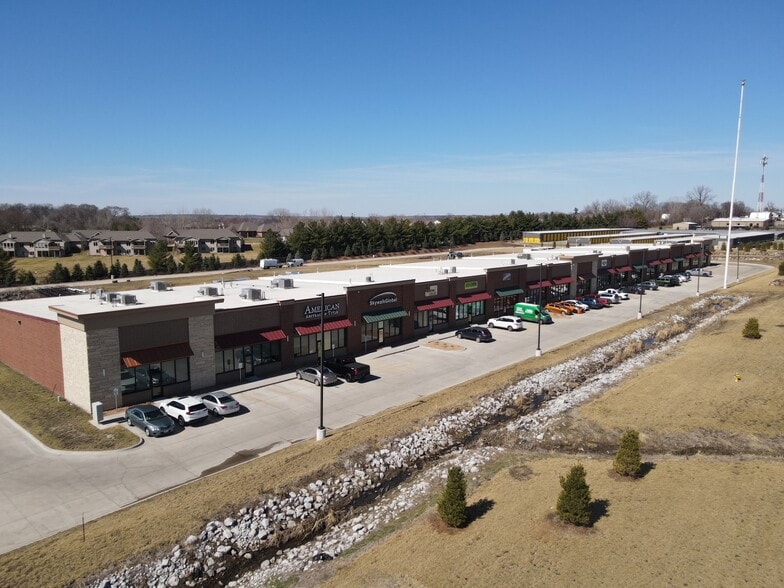 More Photos Of 5548 NW 2nd St, Des Moines Light Distribution For Lease