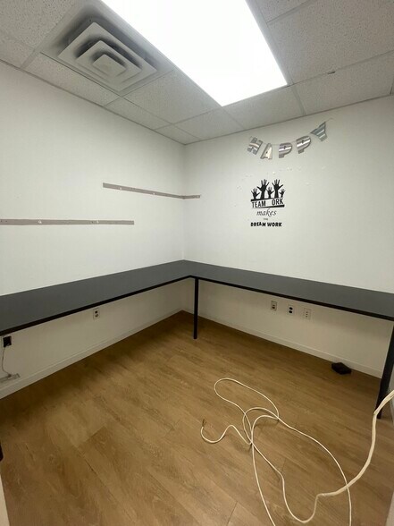 More Photos Of 115 Christopher Columbus Dr, Jersey City Medical For Lease