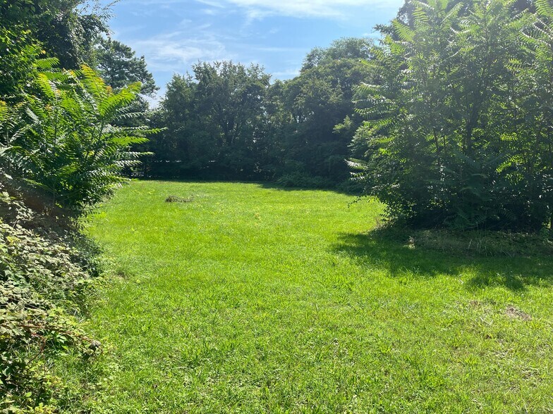 More Photos Of 4023 S Amherst Hwy, Madison Heights Land For Sale