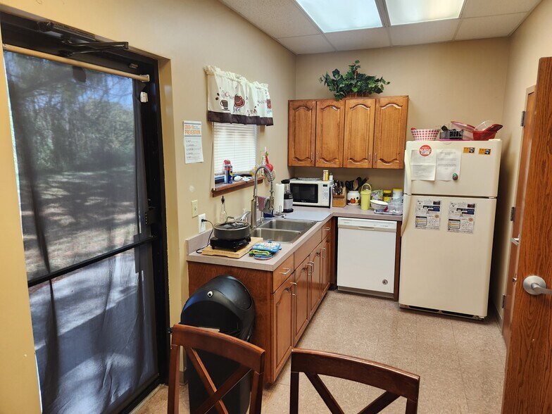 More Photos Of 6950 S Utica Ave, Tulsa Office For Sale