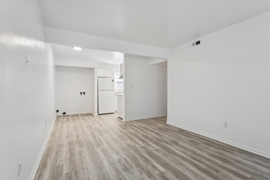 More Photos Of 6704 Cedar Lake Dr, Gloucester Apartments For Sale