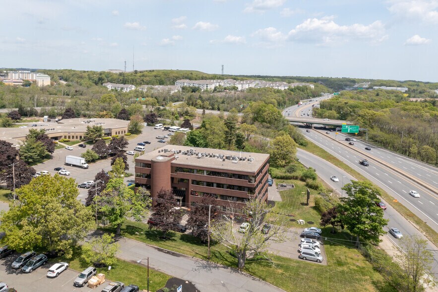 More Photos Of 100 Corporate Pl, Peabody Unknown For Lease