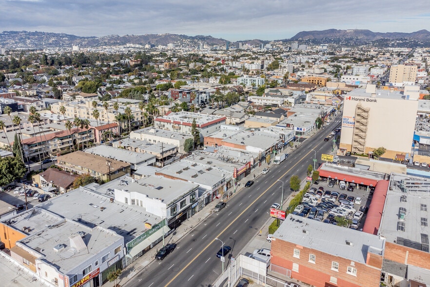 More Photos Of 119-123 S Western Ave, Los Angeles Storefront Retail Office For Lease