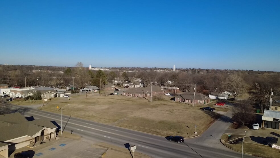 Primary Photo Of 1225 S Main St, Sapulpa Land For Sale