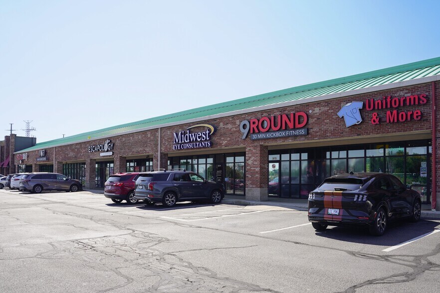 More Photos Of 2868-2898 Dupont Rd, Fort Wayne Unknown For Lease