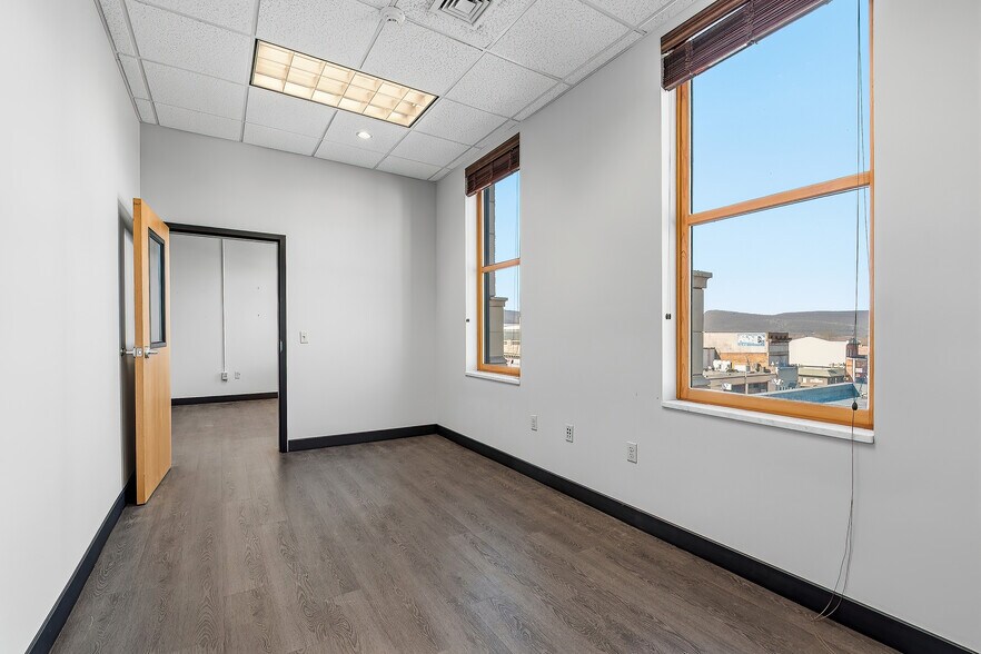 More Photos Of 2 S Main St, Pittston Loft Creative Space For Lease