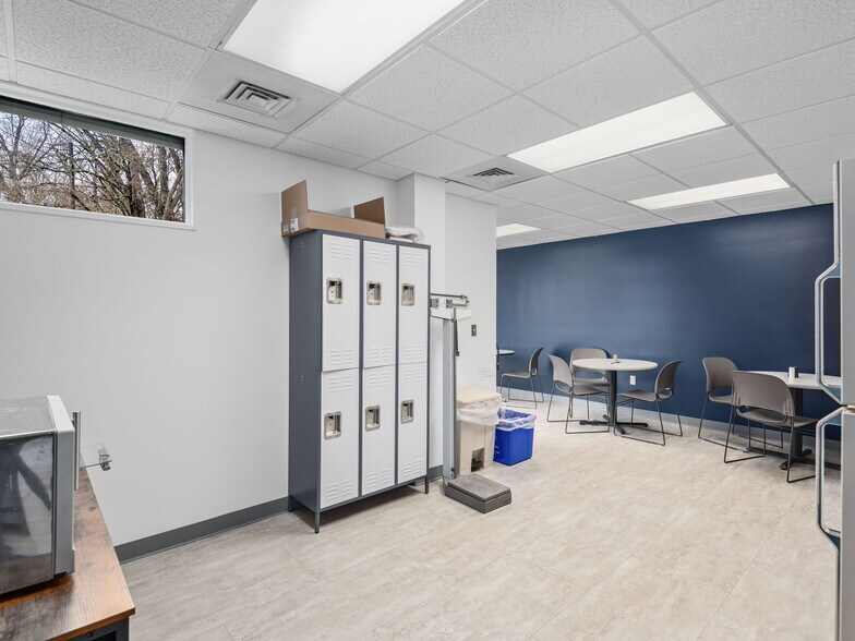 More Photos Of 7 McDowell St, Asheville Medical For Sale