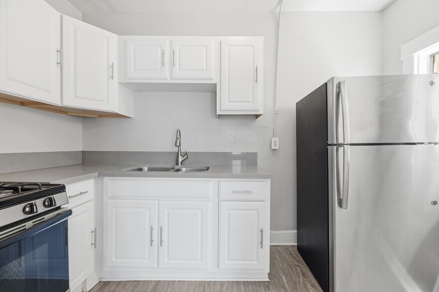 More Photos Of , Los Angeles Multifamily For Sale