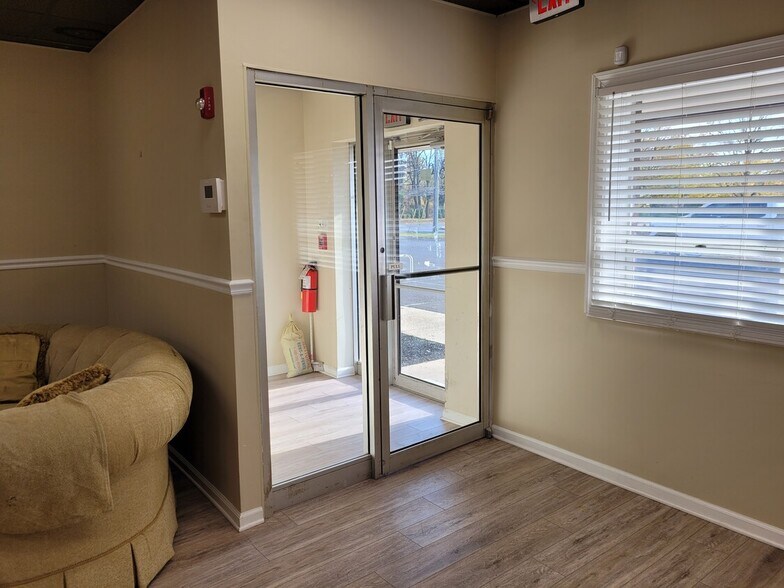 More Photos Of 19 Richard Rd, Wrightstown Warehouse For Sale