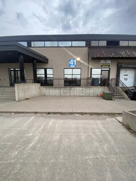 More Photos Of 51-61 Rexdale Blvd, Toronto Distribution For Lease