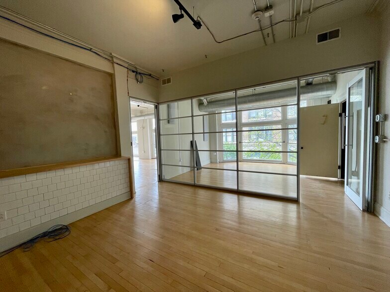 More Photos Of 403-409 Fulton St, Troy Storefront Retail Office For Lease