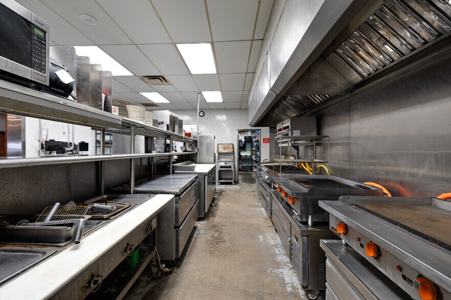 More Photos Of 8336 TX 570, San Angelo Restaurant For Sale