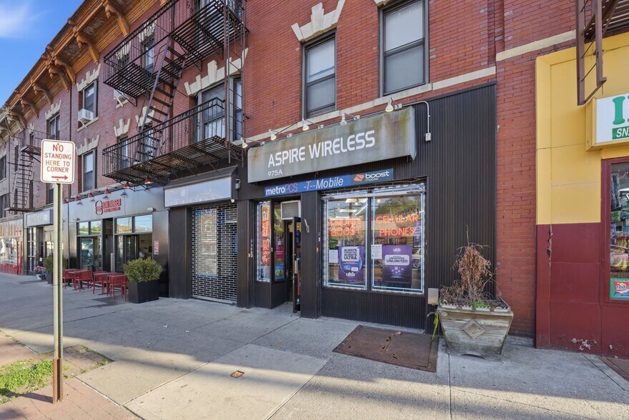 More Photos Of 975 McLean Ave, Yonkers Apartments For Sale