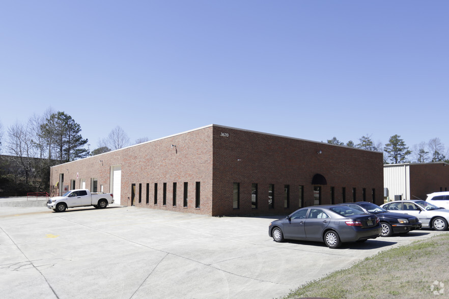 Primary Photo Of 3670 Burnette Park Dr, Suwanee Warehouse For Lease