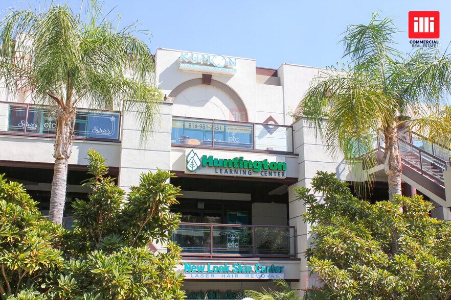 More Photos Of 17200 Ventura Blvd, Encino Unknown For Lease