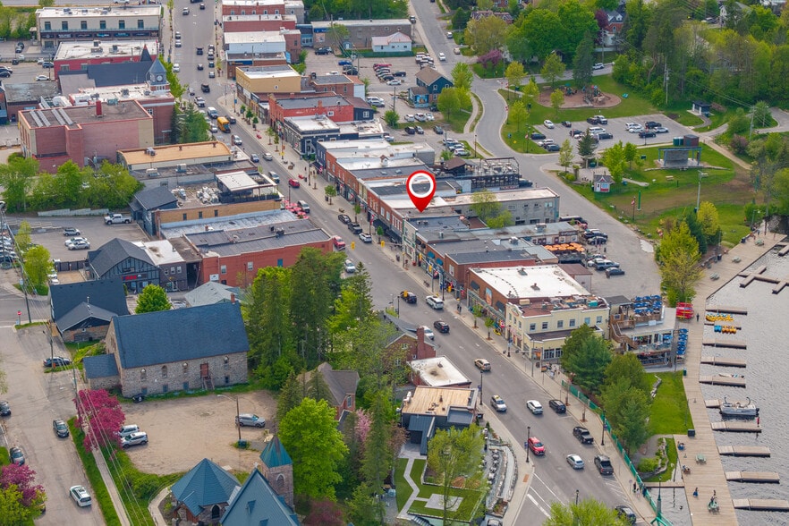 More Photos Of 68 Main St E, Huntsville Storefront For Sale