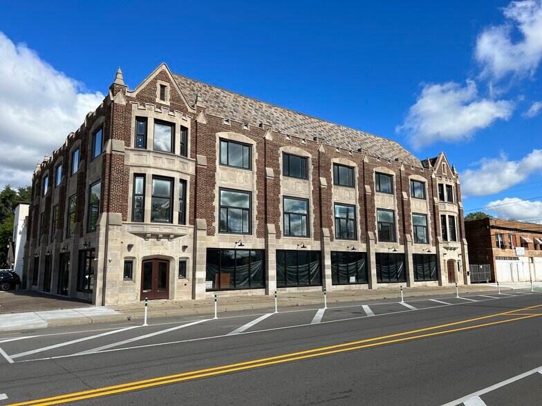 More Photos Of 10103 Kercheval St, Detroit Office For Lease