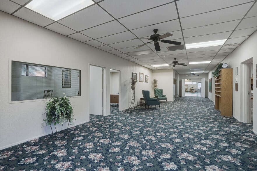 More Photos Of 1610 N Myrtle Ave, Clearwater Office For Sale