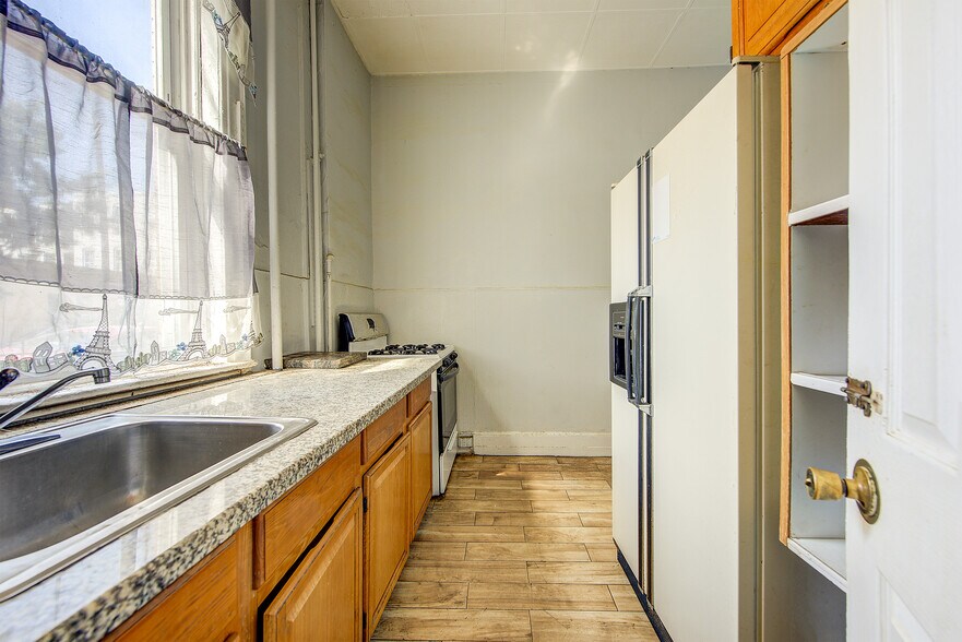 More Photos Of 1701 Gates Ave, Ridgewood Apartments For Sale